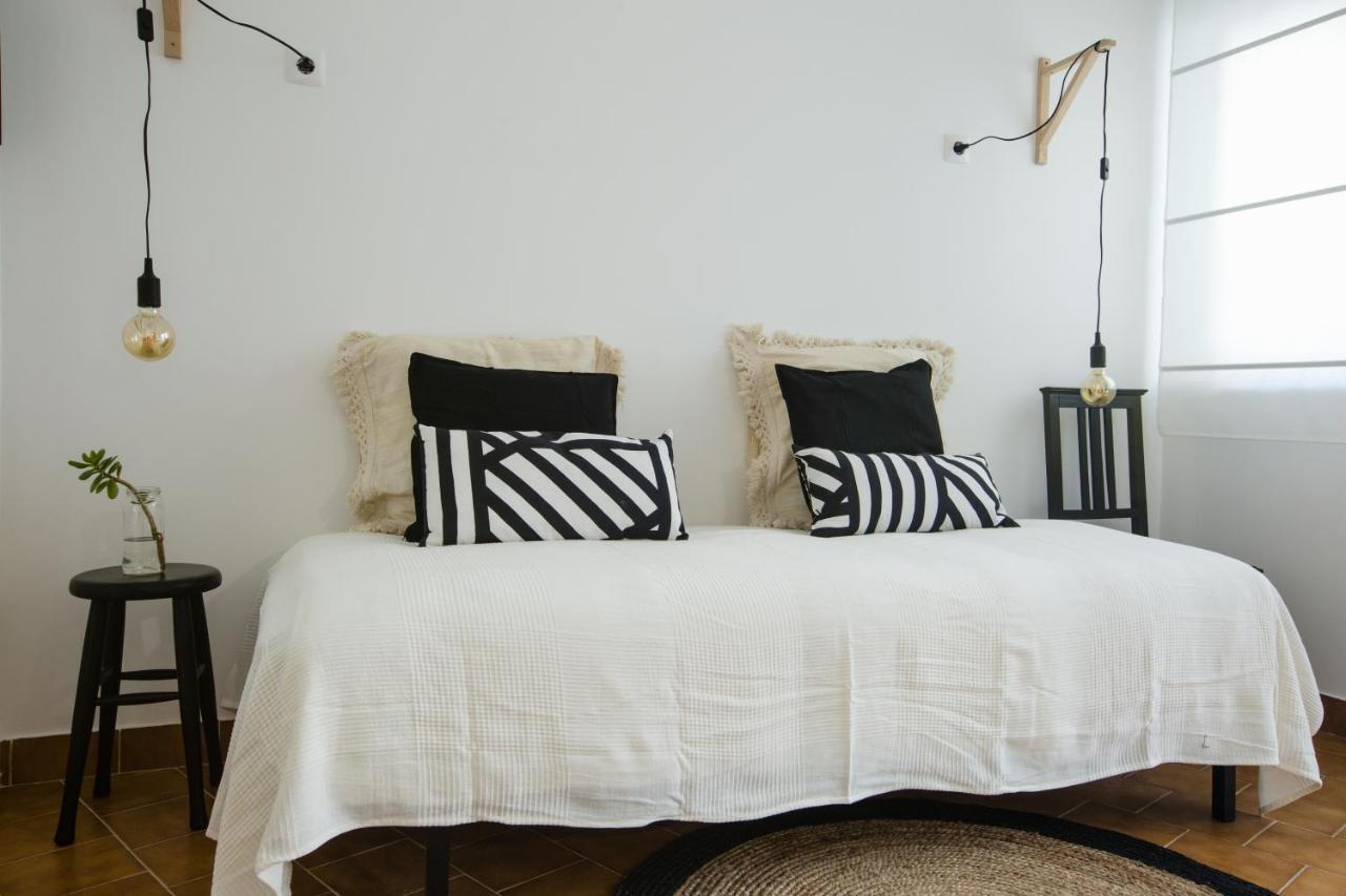 The Minimal House II Apartment Бомбарал Екстериор снимка