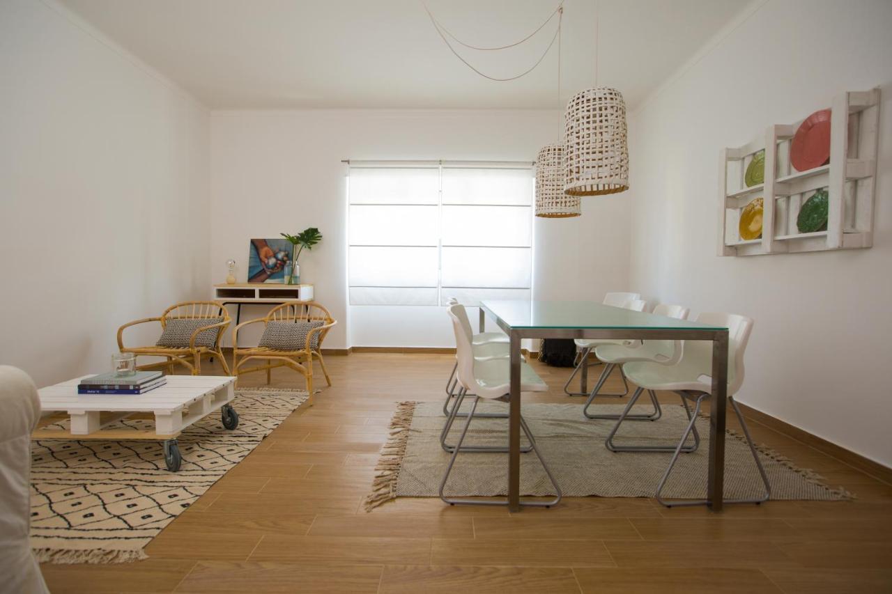 The Minimal House II Apartment Бомбарал Екстериор снимка
